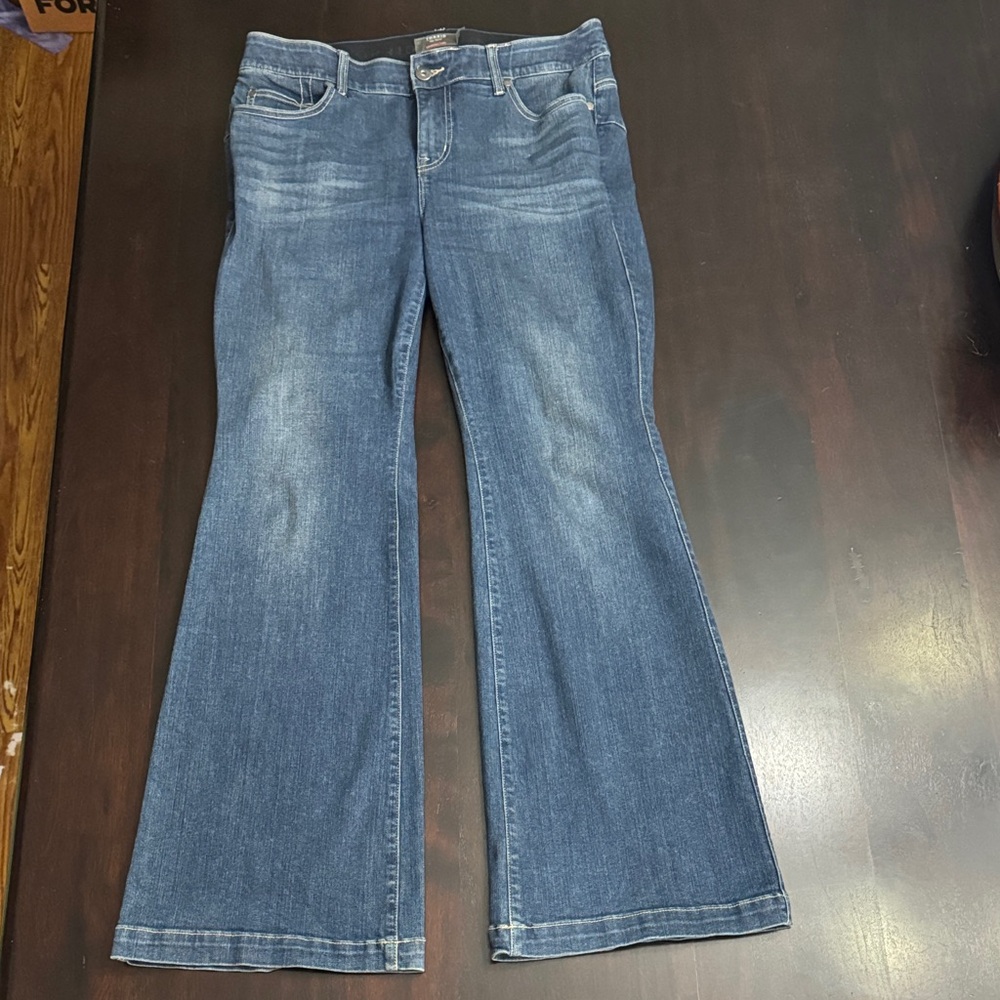 Torrid Blue Bombshell Flare Jeans Size 12 regular